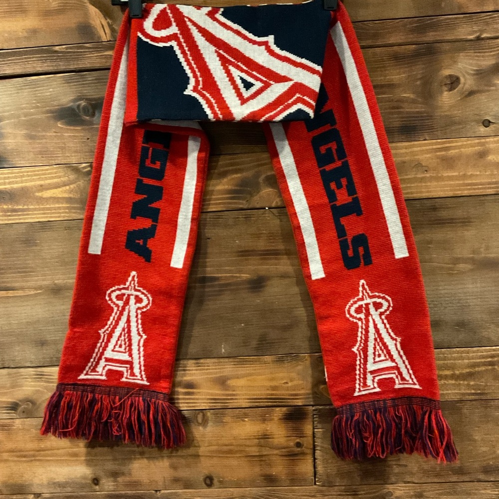 Los Angeles Angels Major League Baseball MLB Fandom Knit Scarf RED/NAVY/WHITE